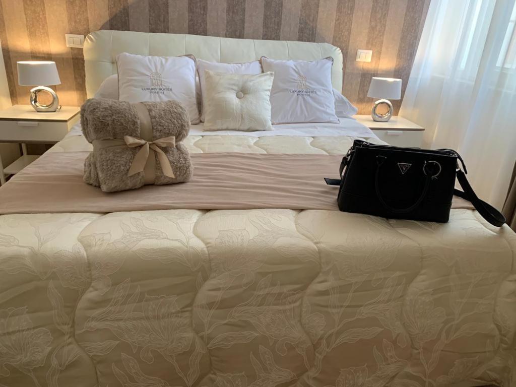Pompei Luxury Suite エクステリア 写真